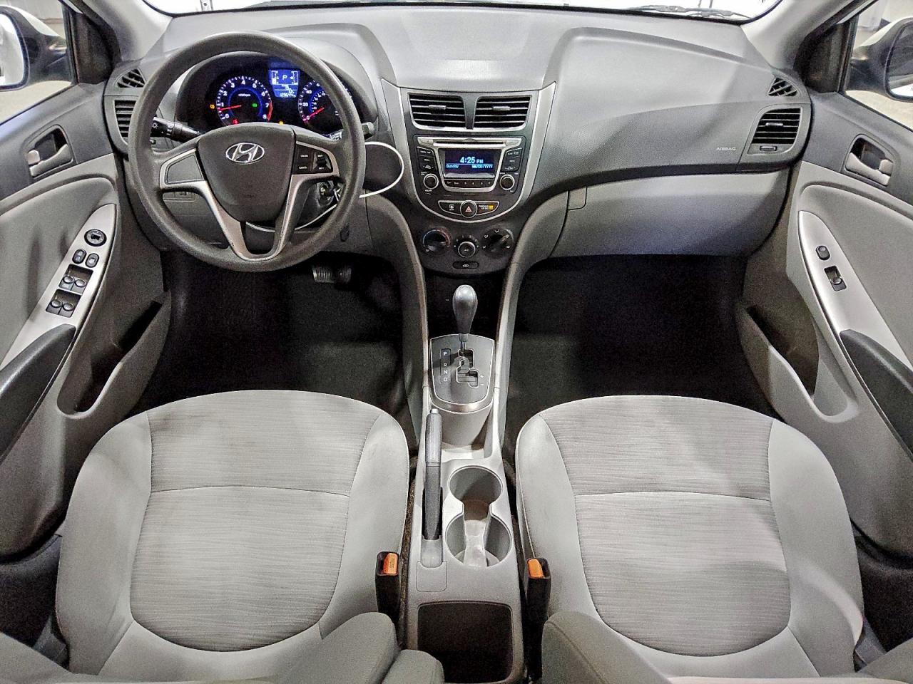 2016 HYUNDAI ACCENT SE photo 8