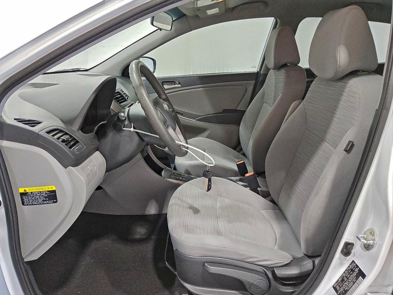 2016 HYUNDAI ACCENT SE photo 7