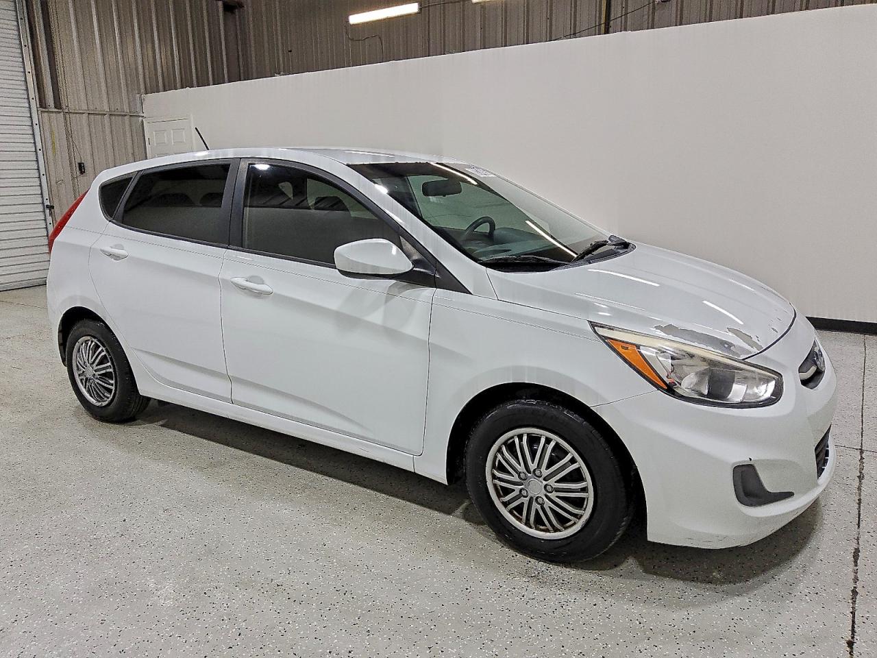 2016 HYUNDAI ACCENT SE photo 4
