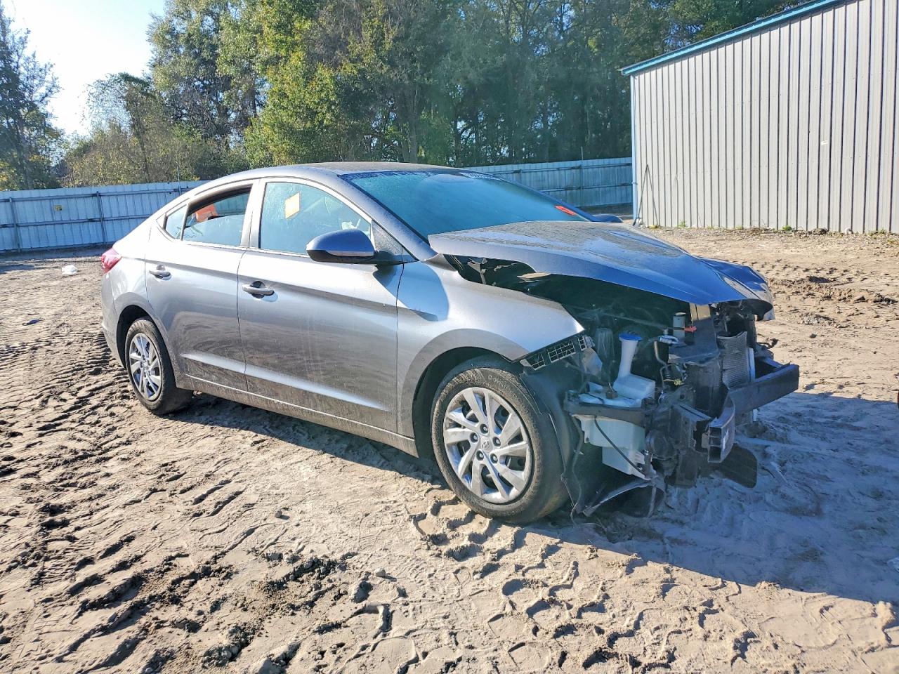 2019 HYUNDAI ELANTRA SE photo 4