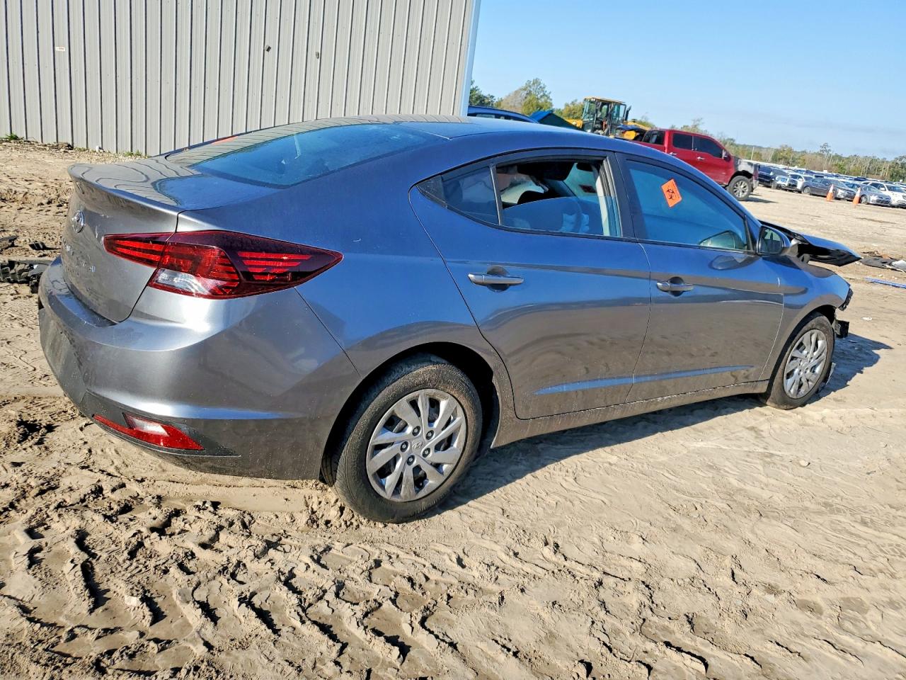2019 HYUNDAI ELANTRA SE photo 3