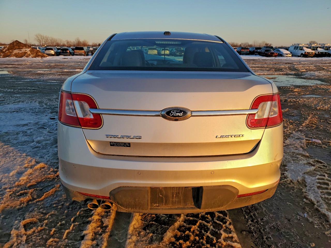 2010 FORD TAURUS LIMITED photo 6