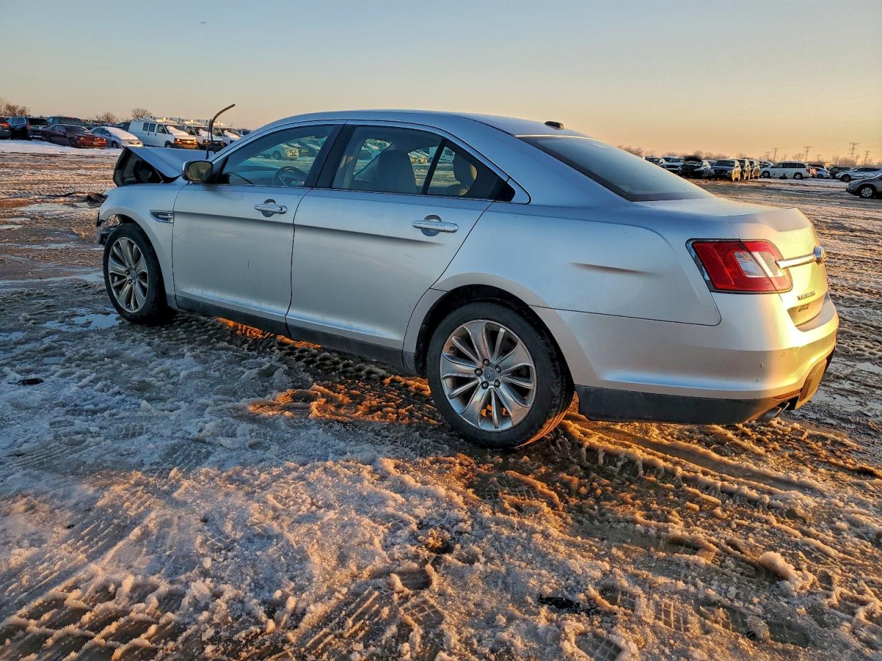 2010 FORD TAURUS LIMITED photo 2