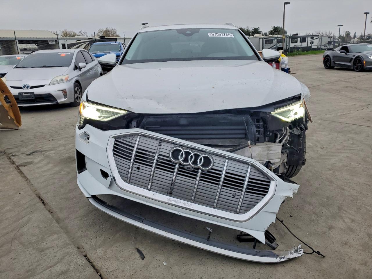 2021 AUDI E-TRON PREMIUM PLUS photo 5