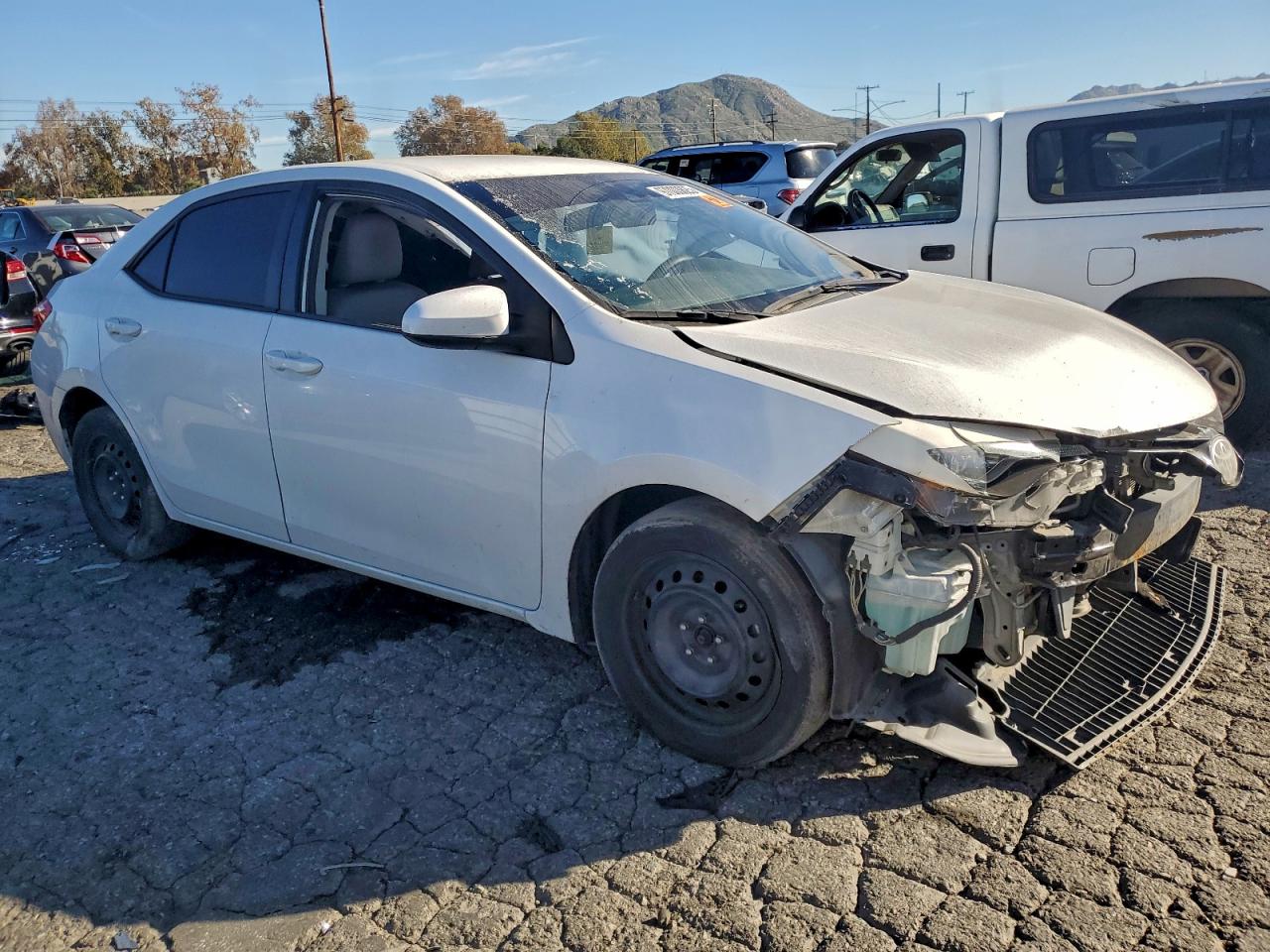 2017 TOYOTA COROLLA L photo 4