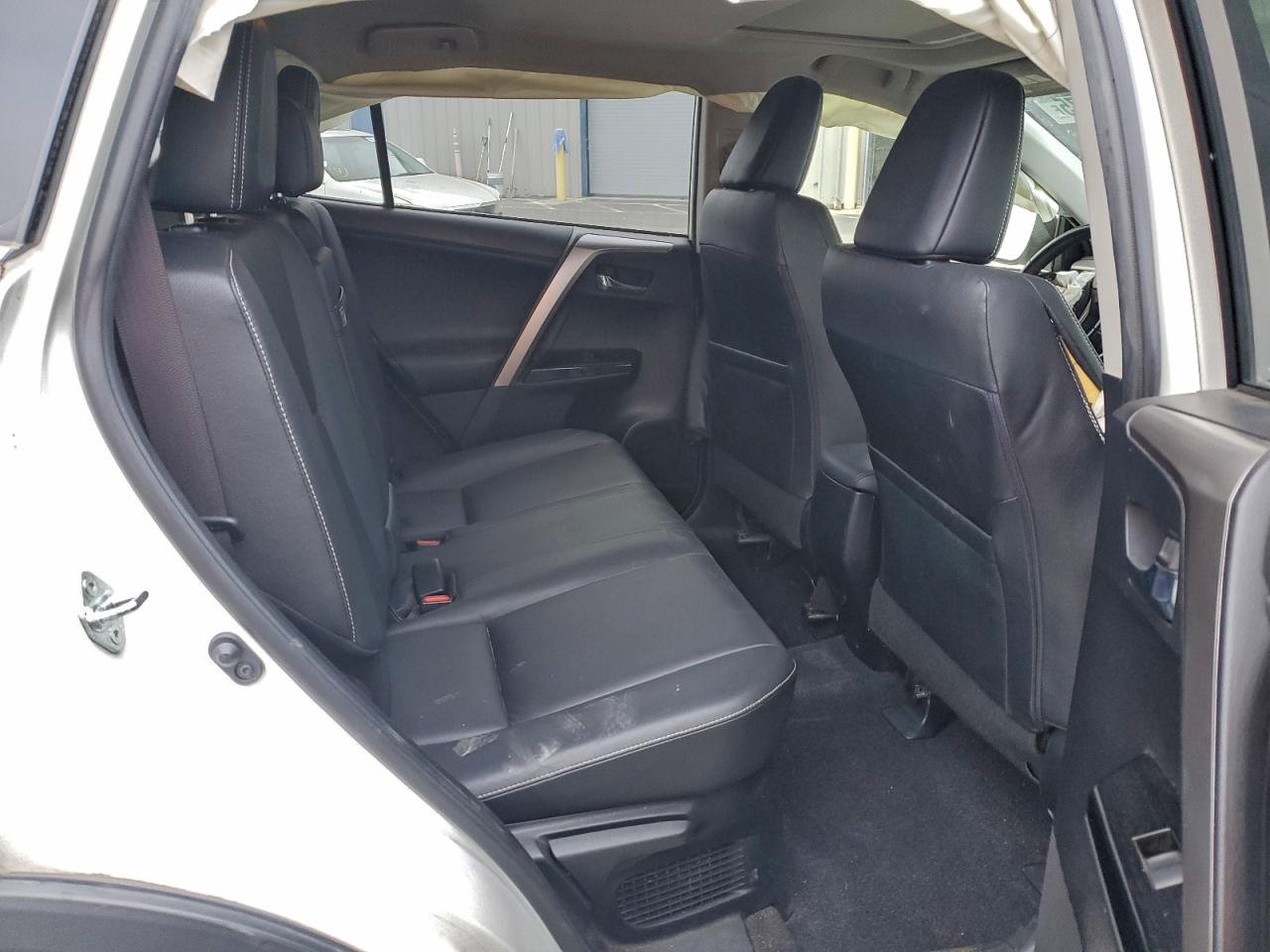 2016 TOYOTA RAV4 HV LIMITED photo 21