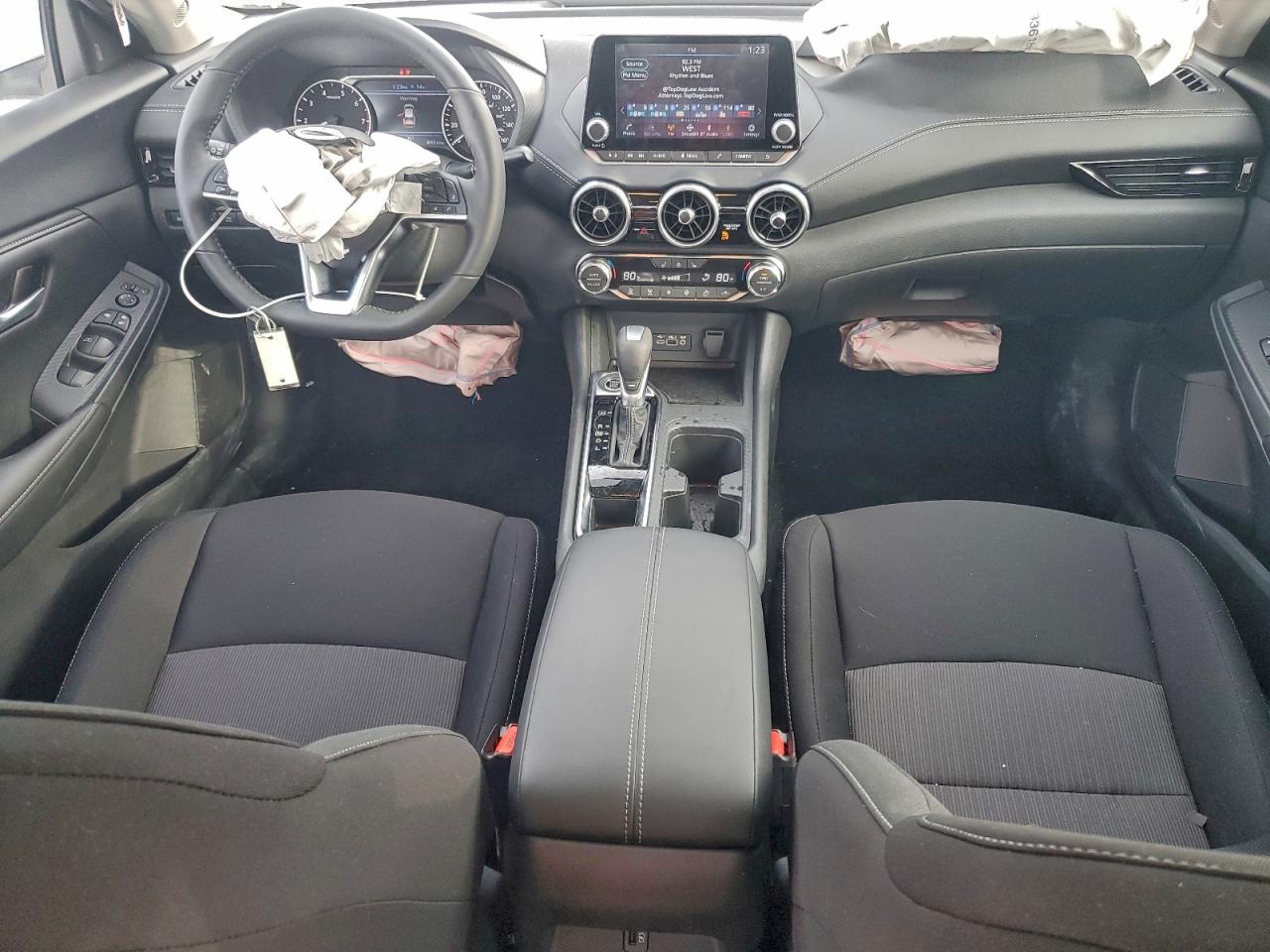 2025 NISSAN SENTRA SV photo 8