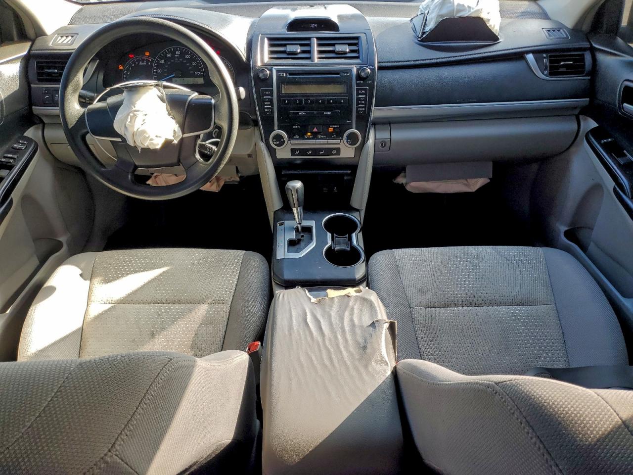 2012 TOYOTA CAMRY BASE photo 8