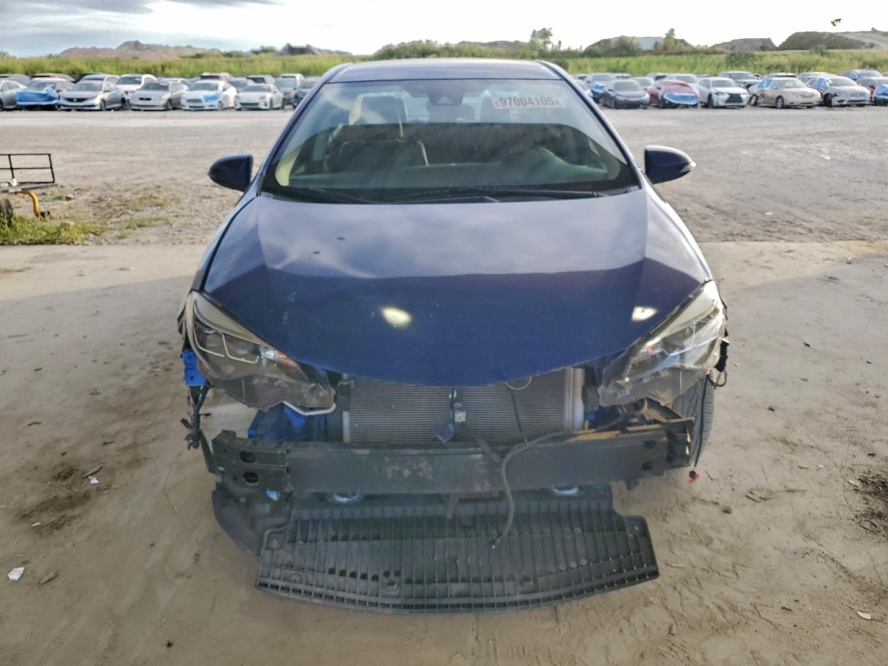 2019 TOYOTA COROLLA SE photo 5