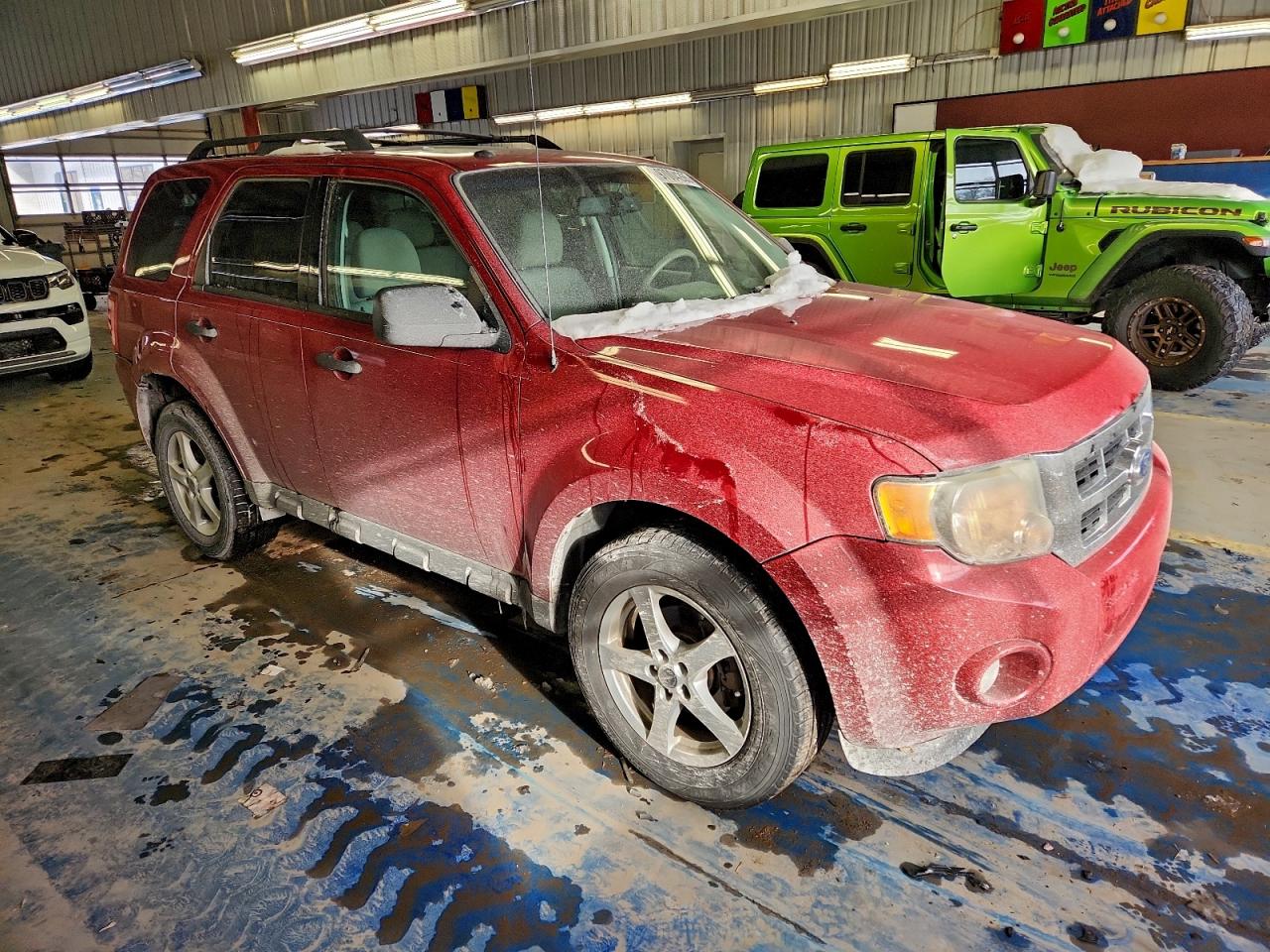 2011 FORD ESCAPE XLT photo 4