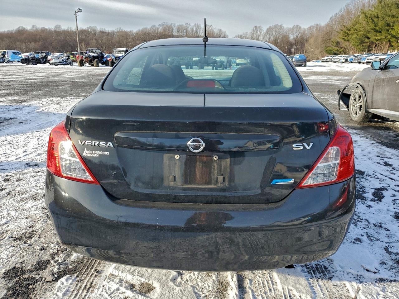 2012 NISSAN VERSA S photo 6