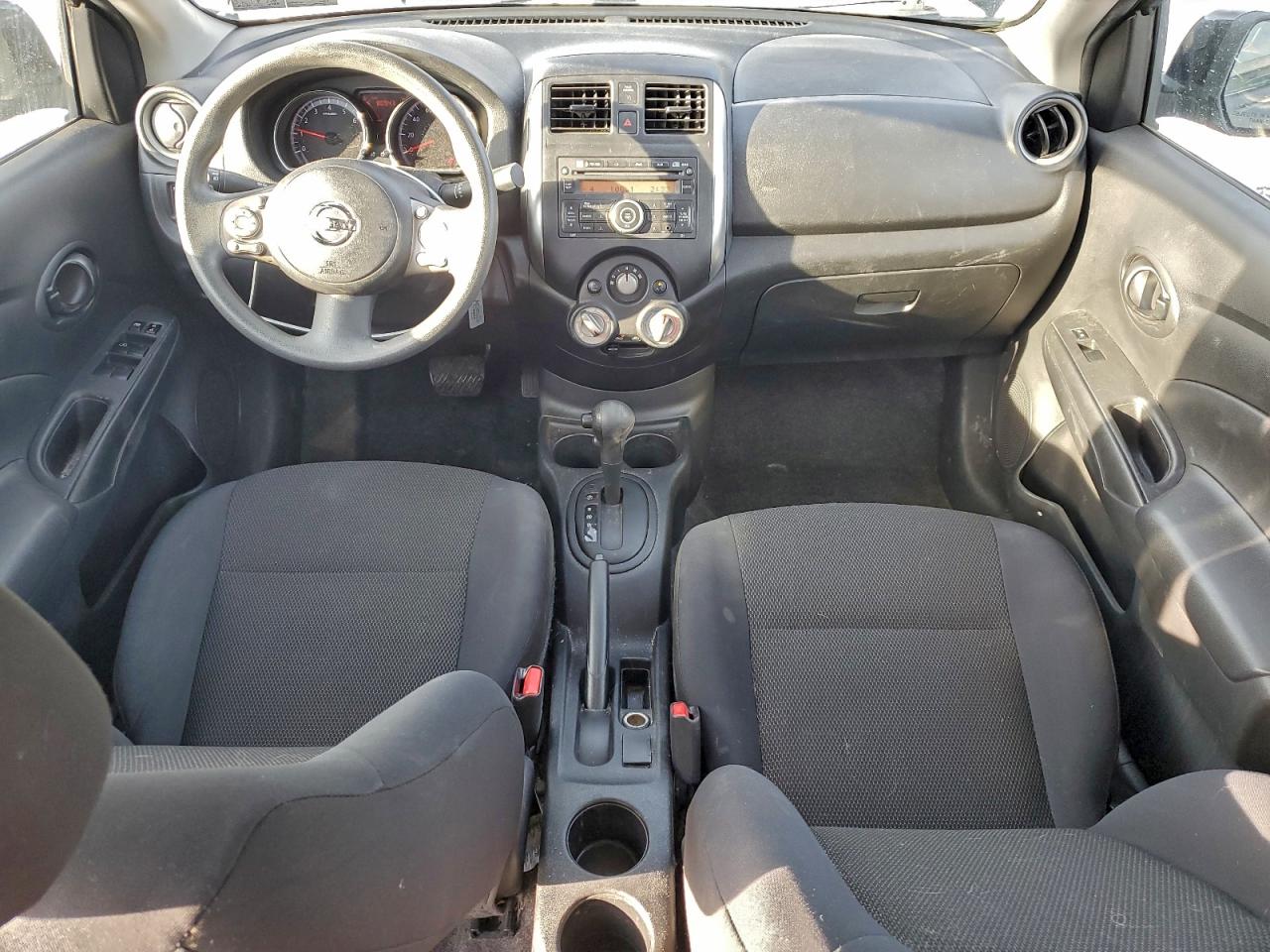 2012 NISSAN VERSA S photo 8