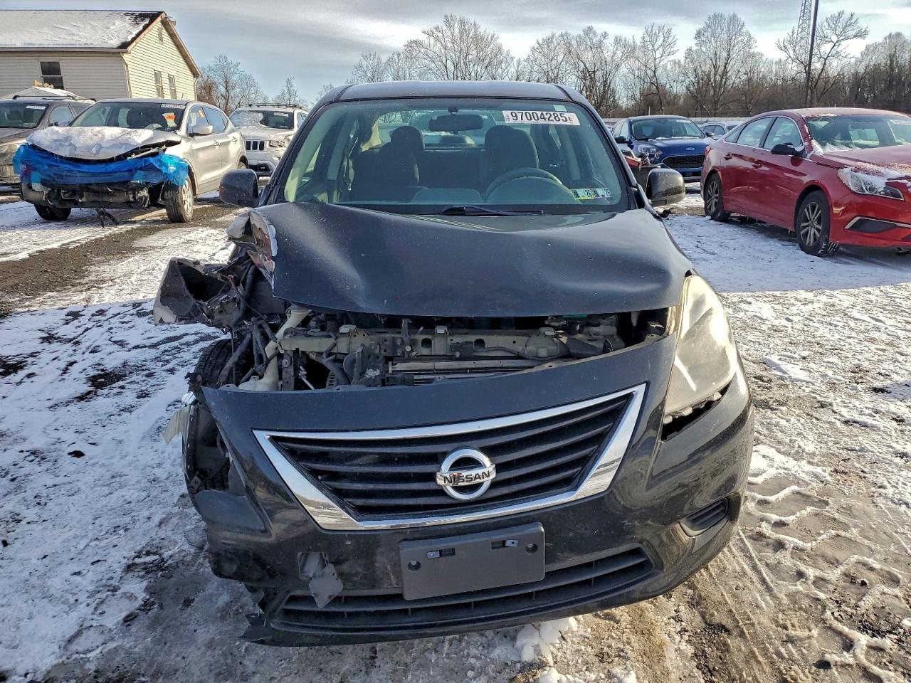 2012 NISSAN VERSA S photo 5