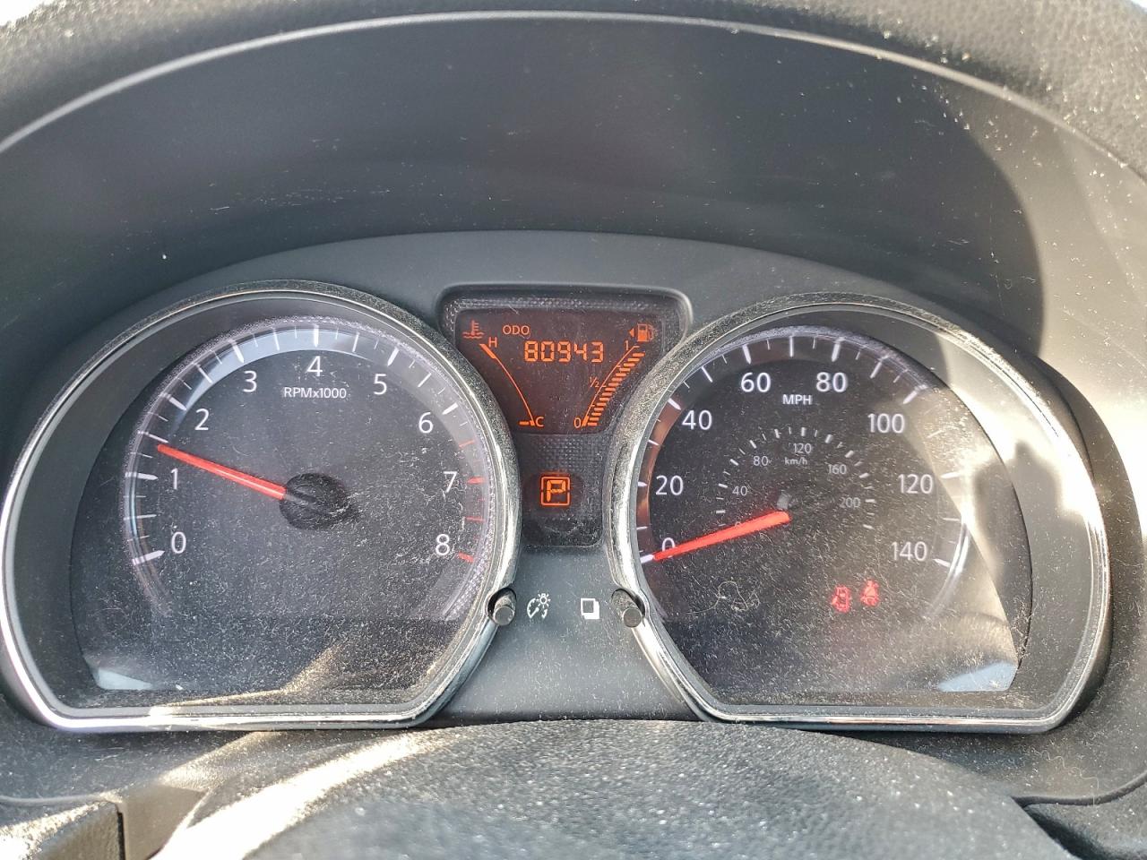 2012 NISSAN VERSA S photo 9