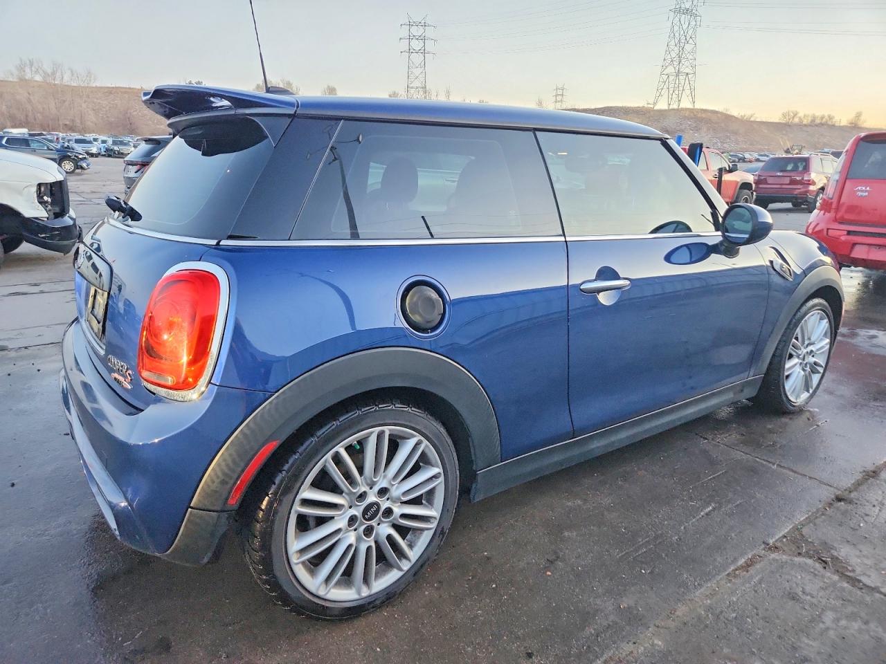 2014 MINI COOPER S photo 3