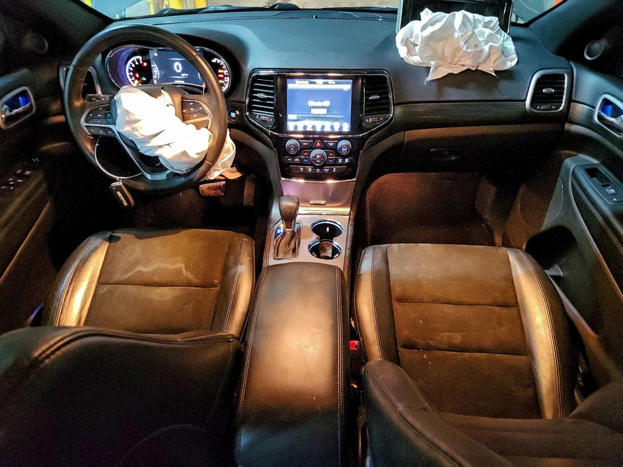 2019 JEEP GRAND CHEROKEE LAREDO photo 15