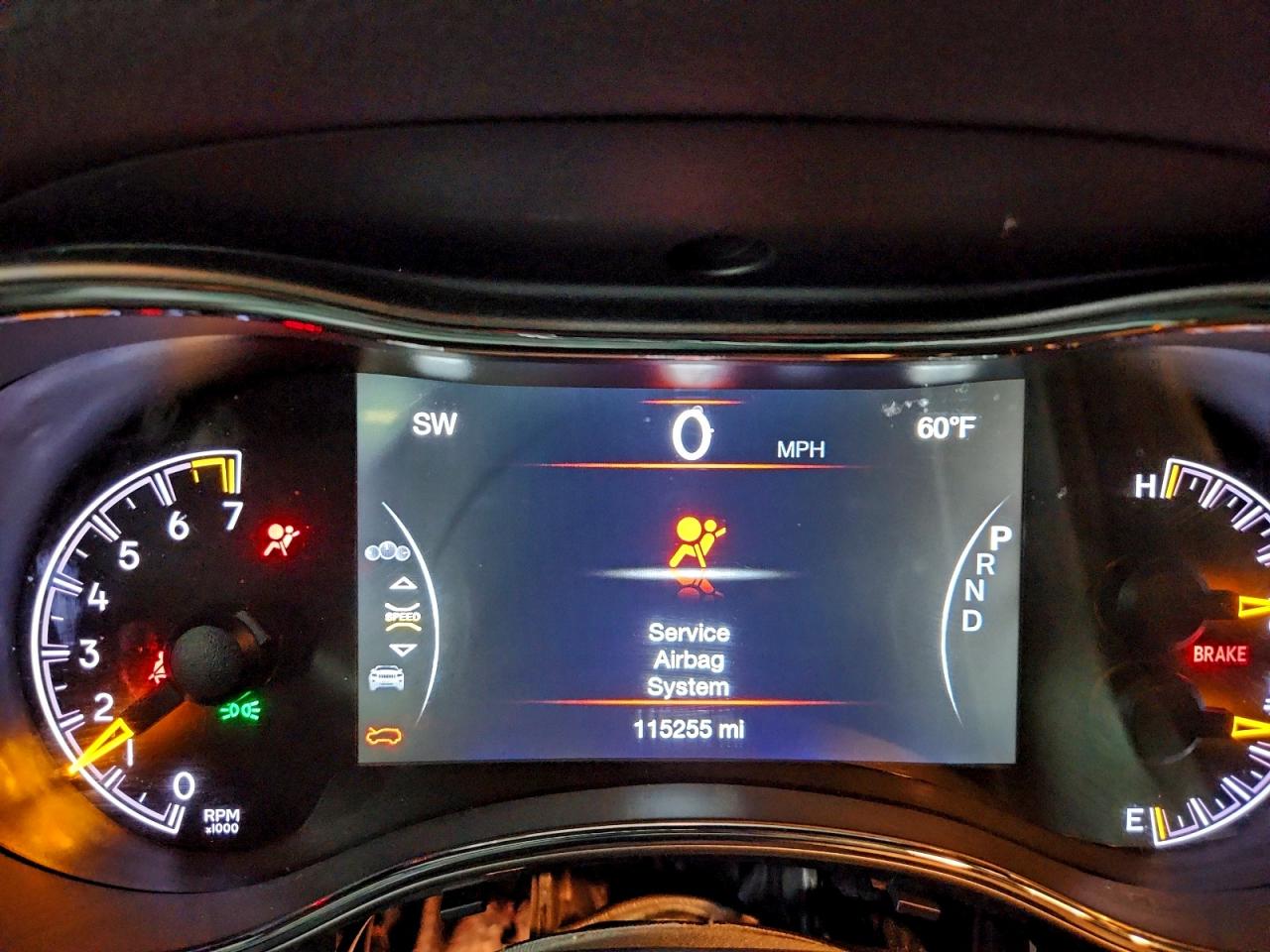 2019 JEEP GRAND CHEROKEE LAREDO photo 17