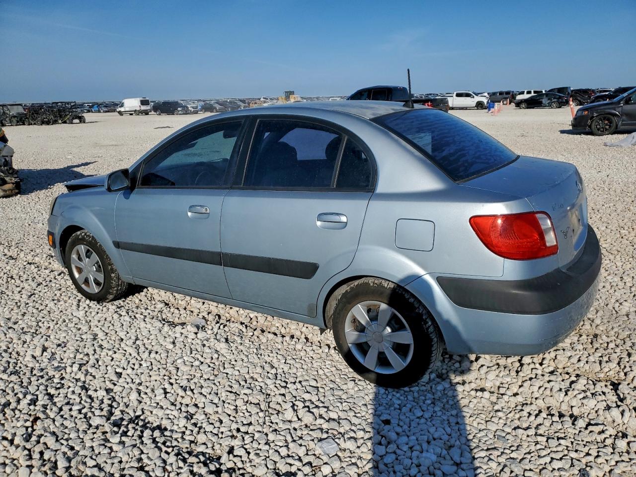 2006 KIA RIO photo 3