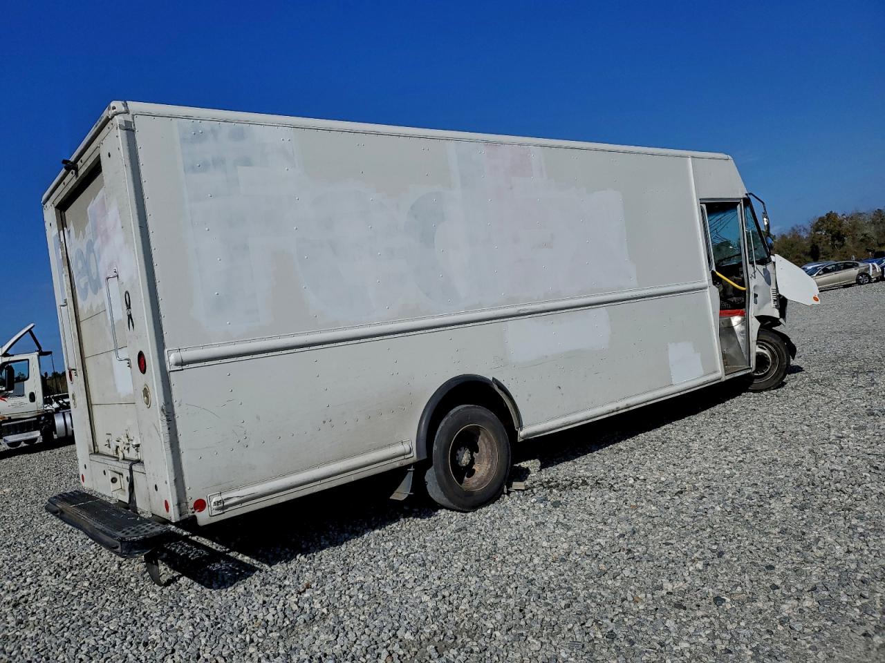 2019 FORD F59 DELIVERY TRUCK photo 3