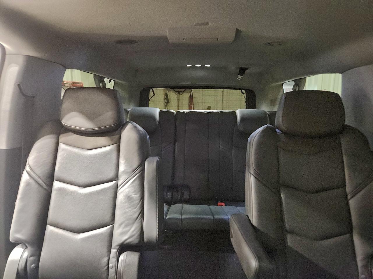 2016 CADILLAC ESCALADE ESV PREMIUM photo 10