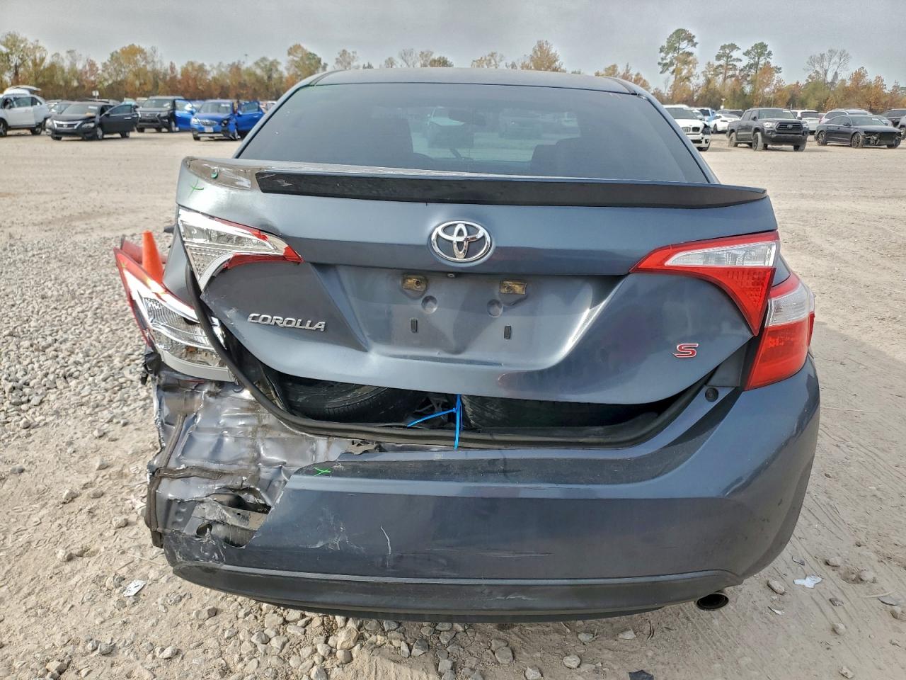 2014 TOYOTA COROLLA L photo 6