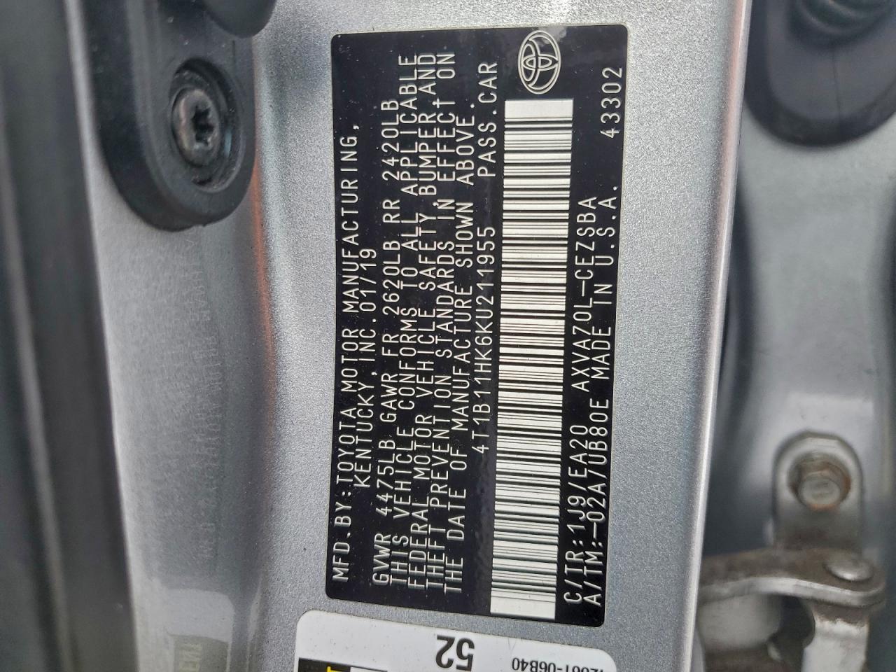 2019 TOYOTA CAMRY L photo 12