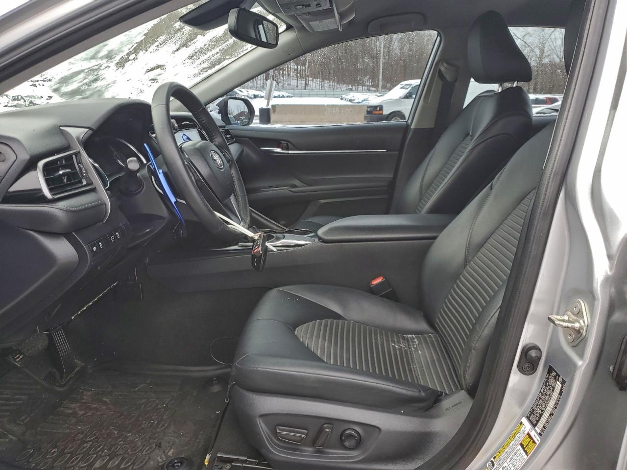 2019 TOYOTA CAMRY L photo 7