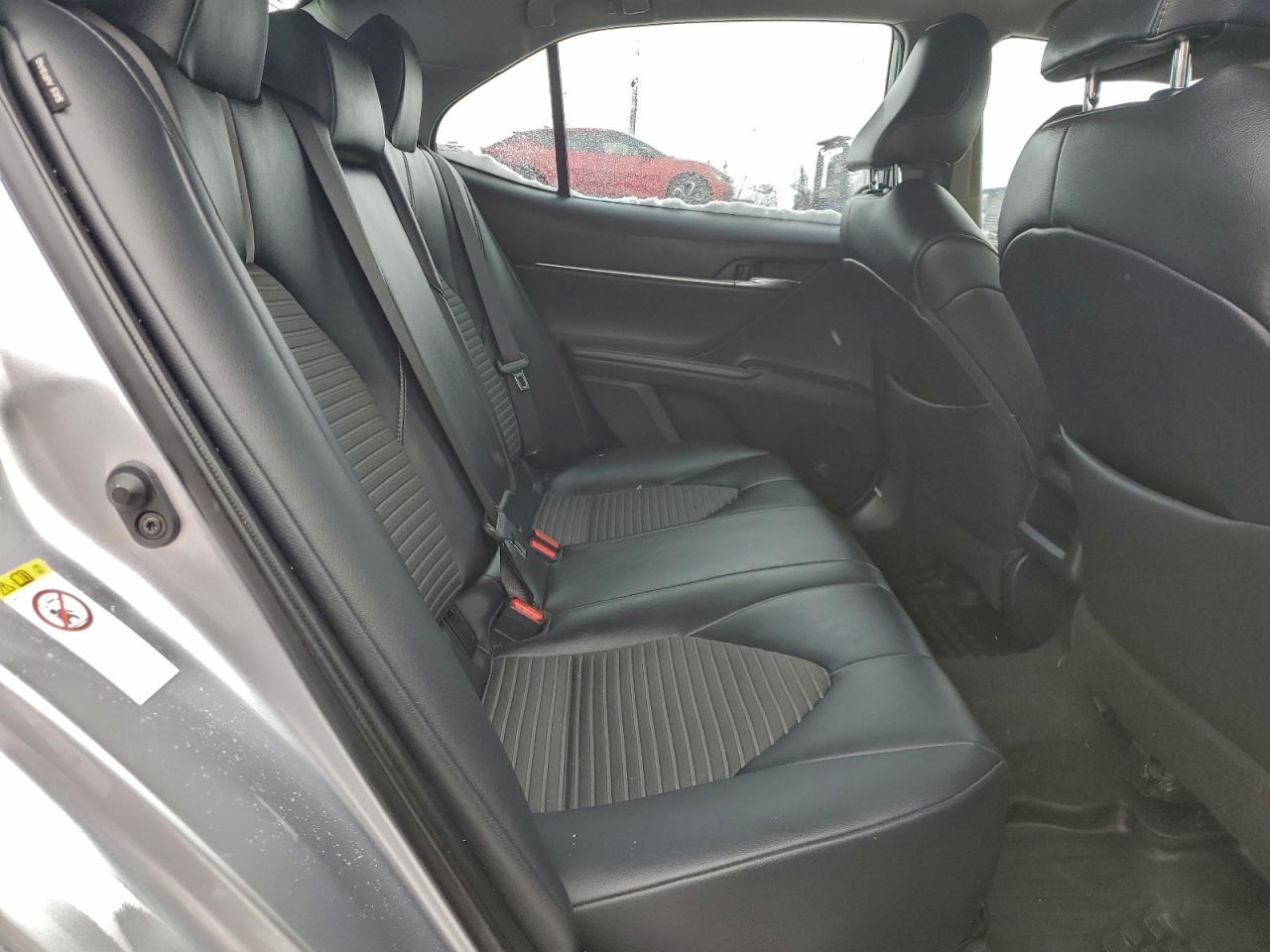 2019 TOYOTA CAMRY L photo 10