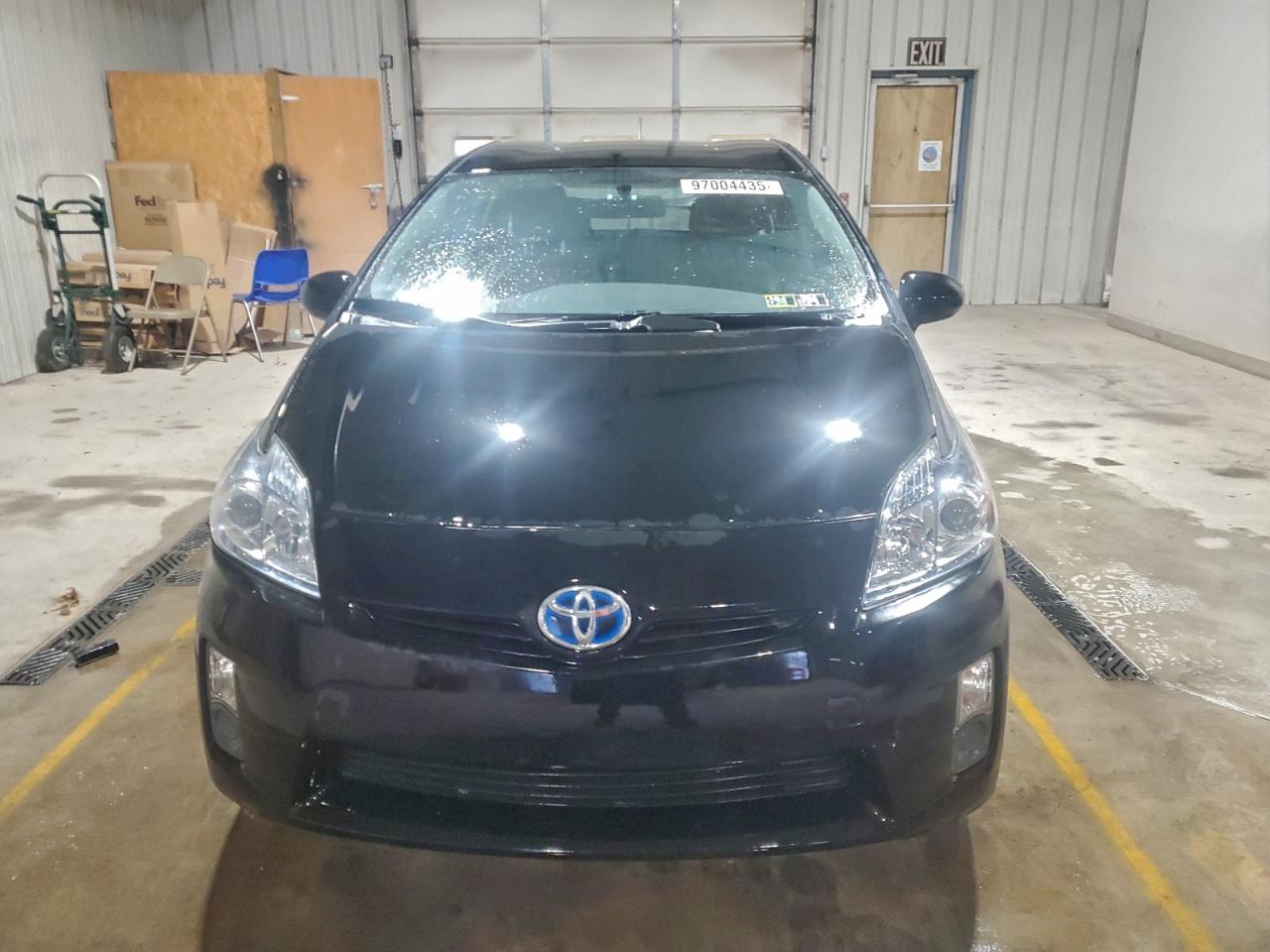 2010 TOYOTA PRIUS photo 5