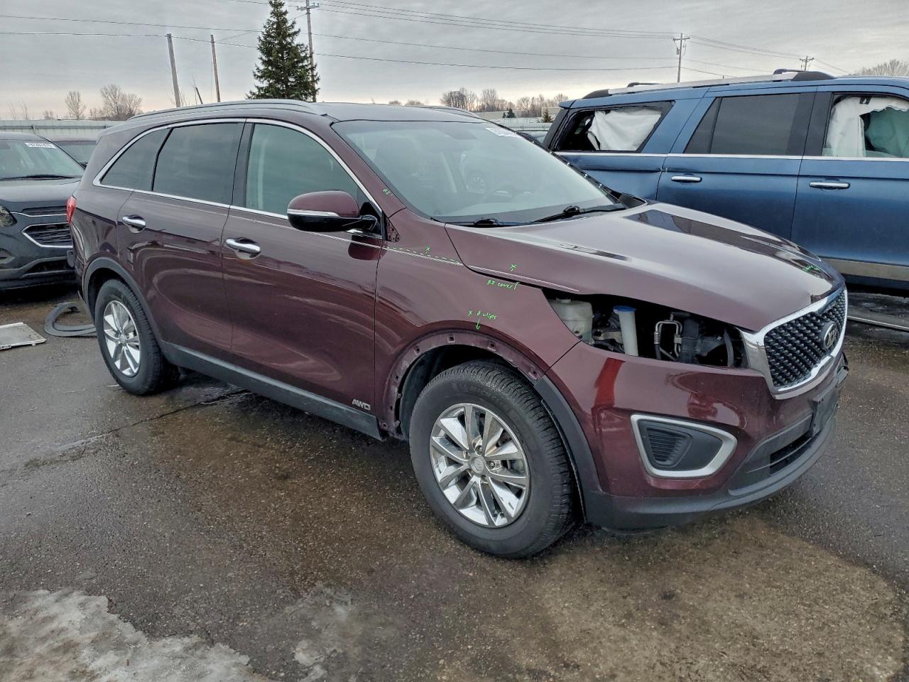 2016 KIA SORENTO LX photo 4