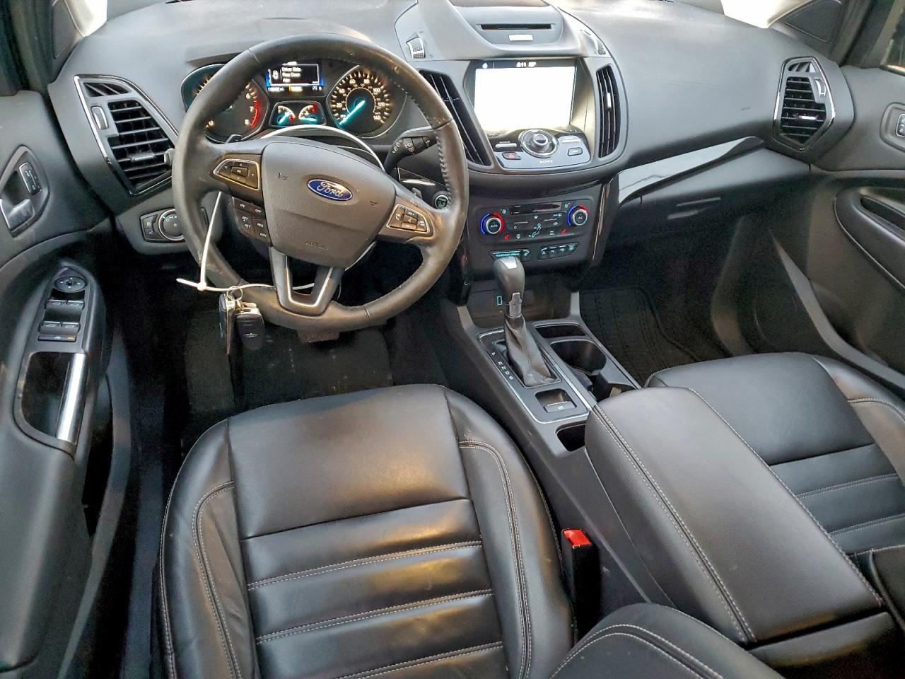 2017 FORD ESCAPE TITANIUM photo 8