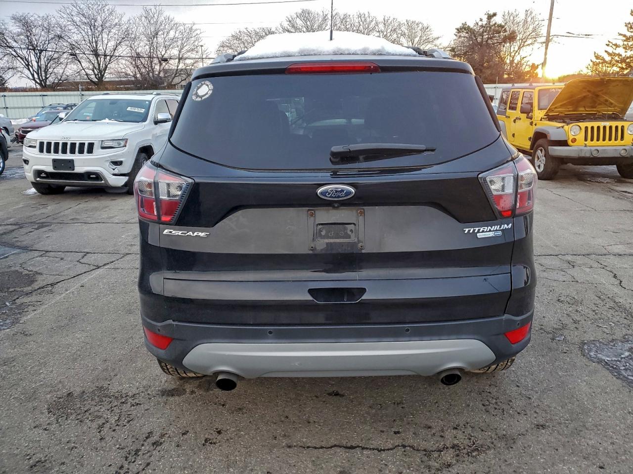 2017 FORD ESCAPE TITANIUM photo 6