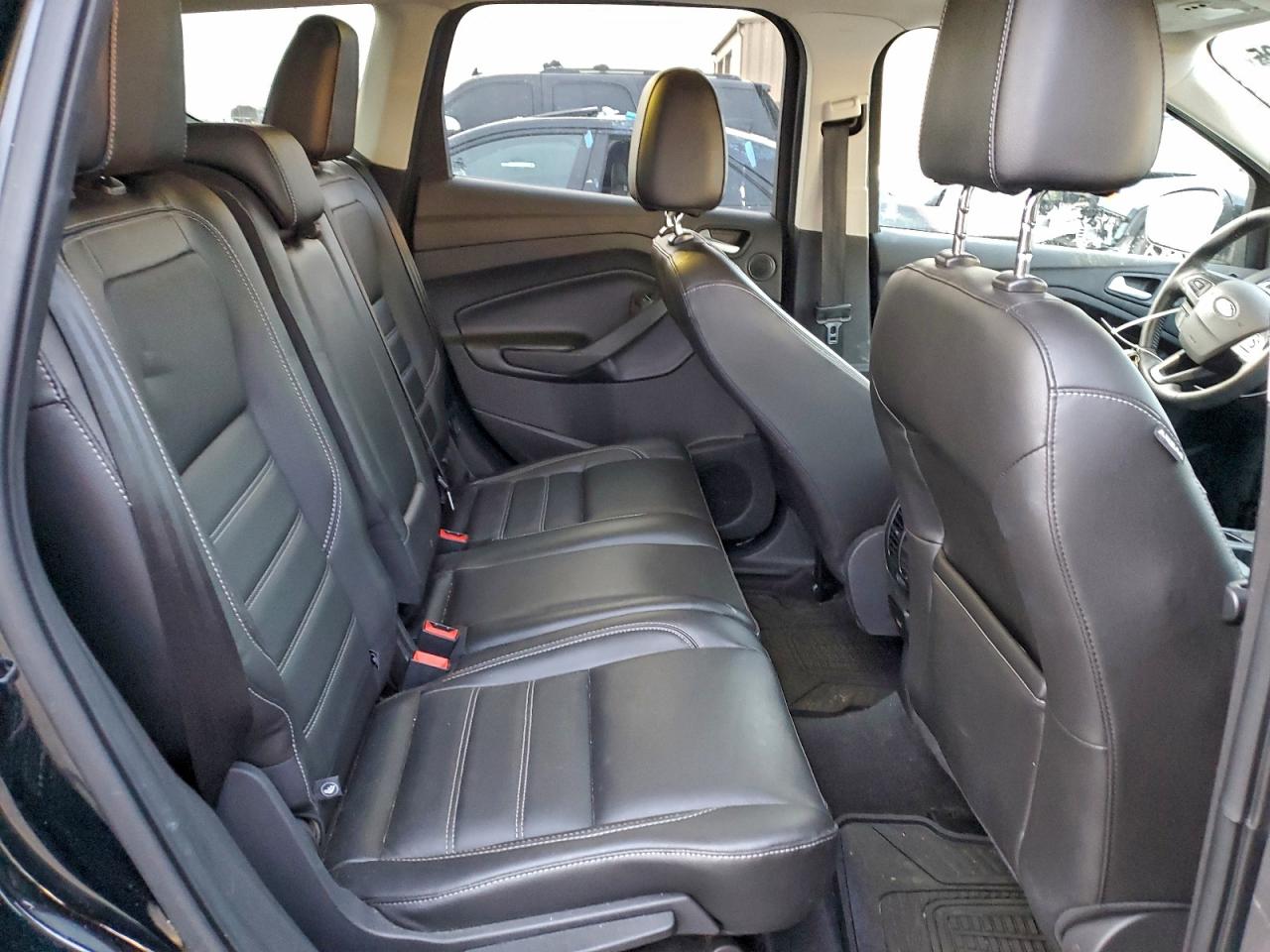 2017 FORD ESCAPE TITANIUM photo 11