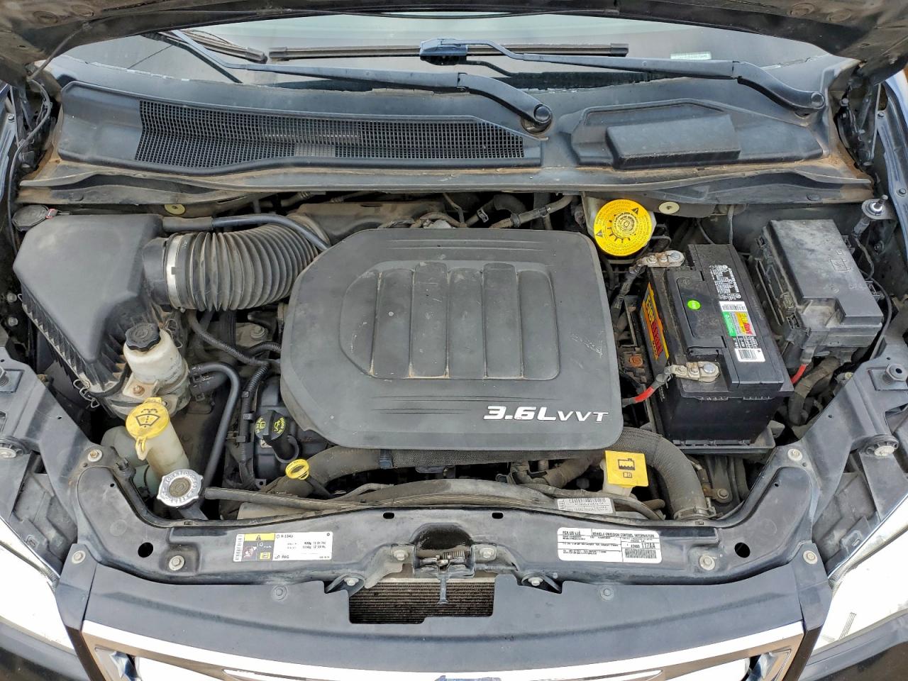 2015 CHRYSLER TOWN & COUNTRY TOURING L photo 12