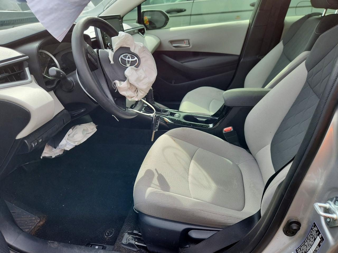 2020 TOYOTA COROLLA LE photo 7