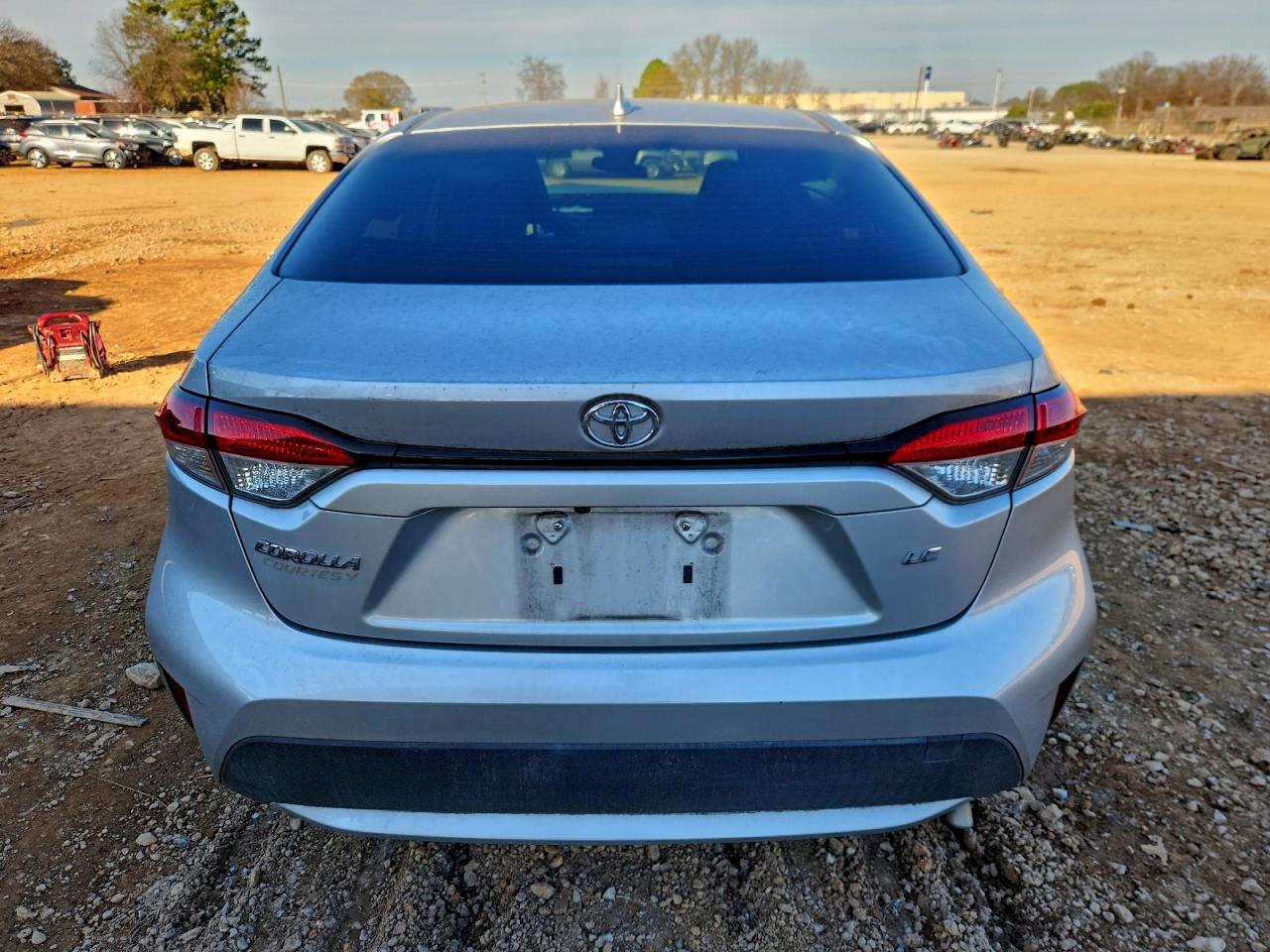2020 TOYOTA COROLLA LE photo 6