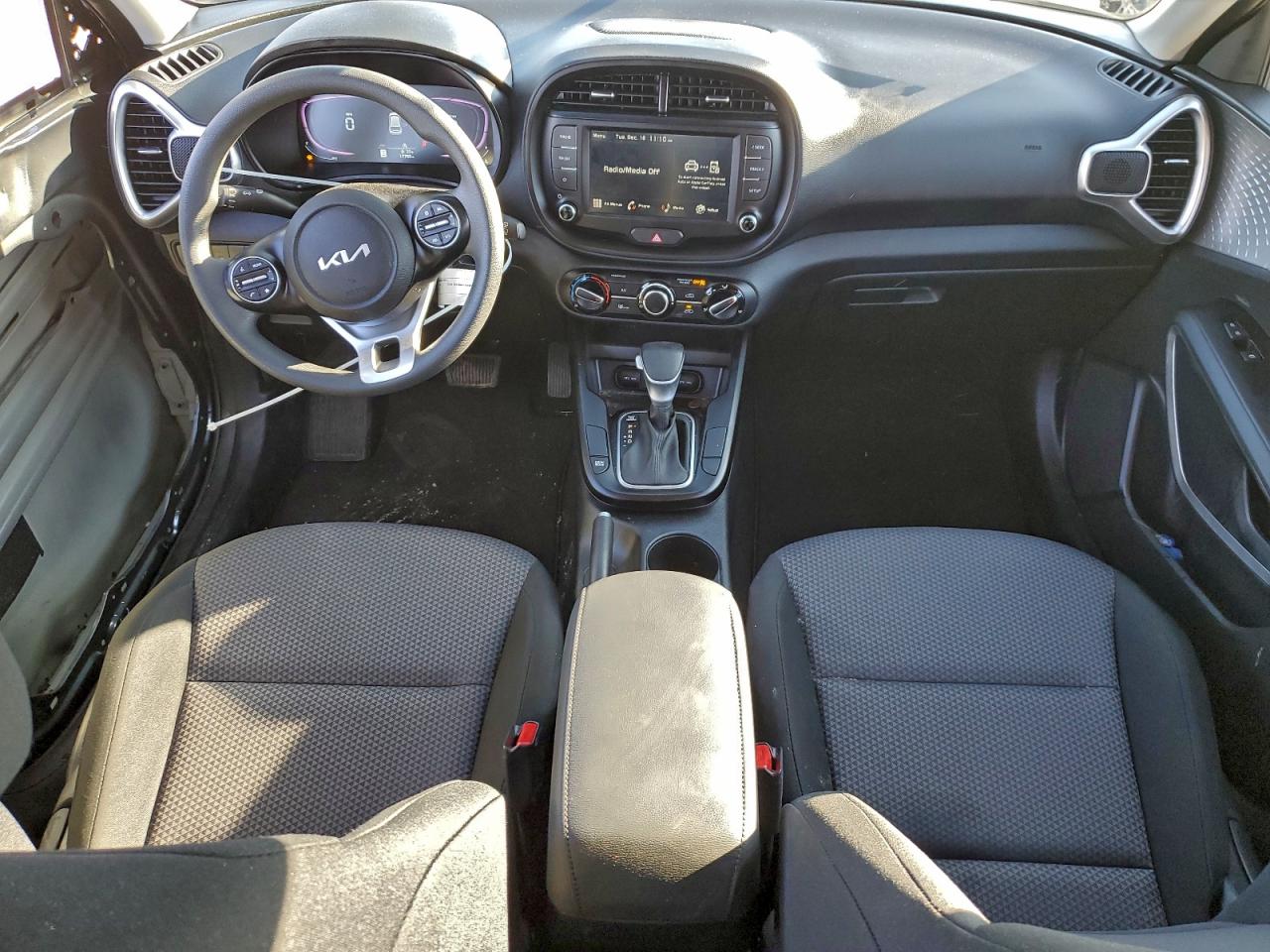 2025 KIA SOUL LX photo 15