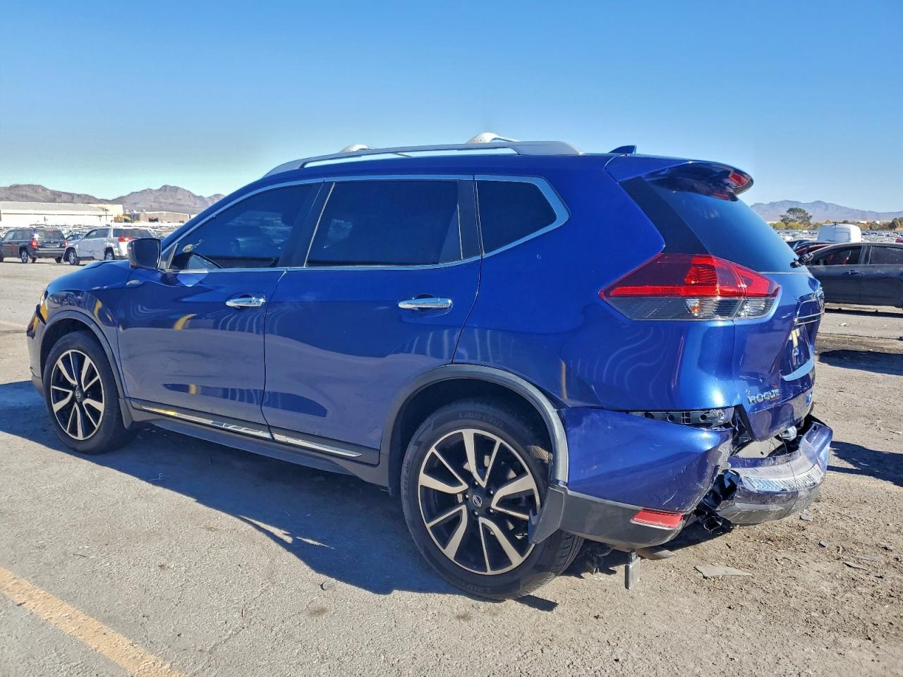 2018 NISSAN ROGUE S photo 3