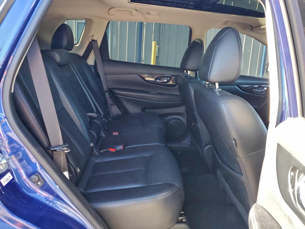 2018 NISSAN ROGUE S photo 19