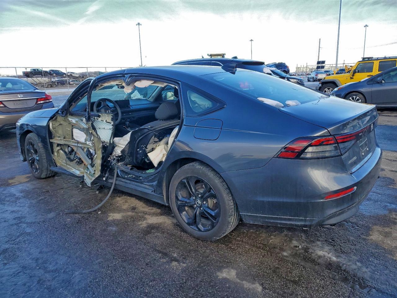 2025 HONDA ACCORD SE photo 4