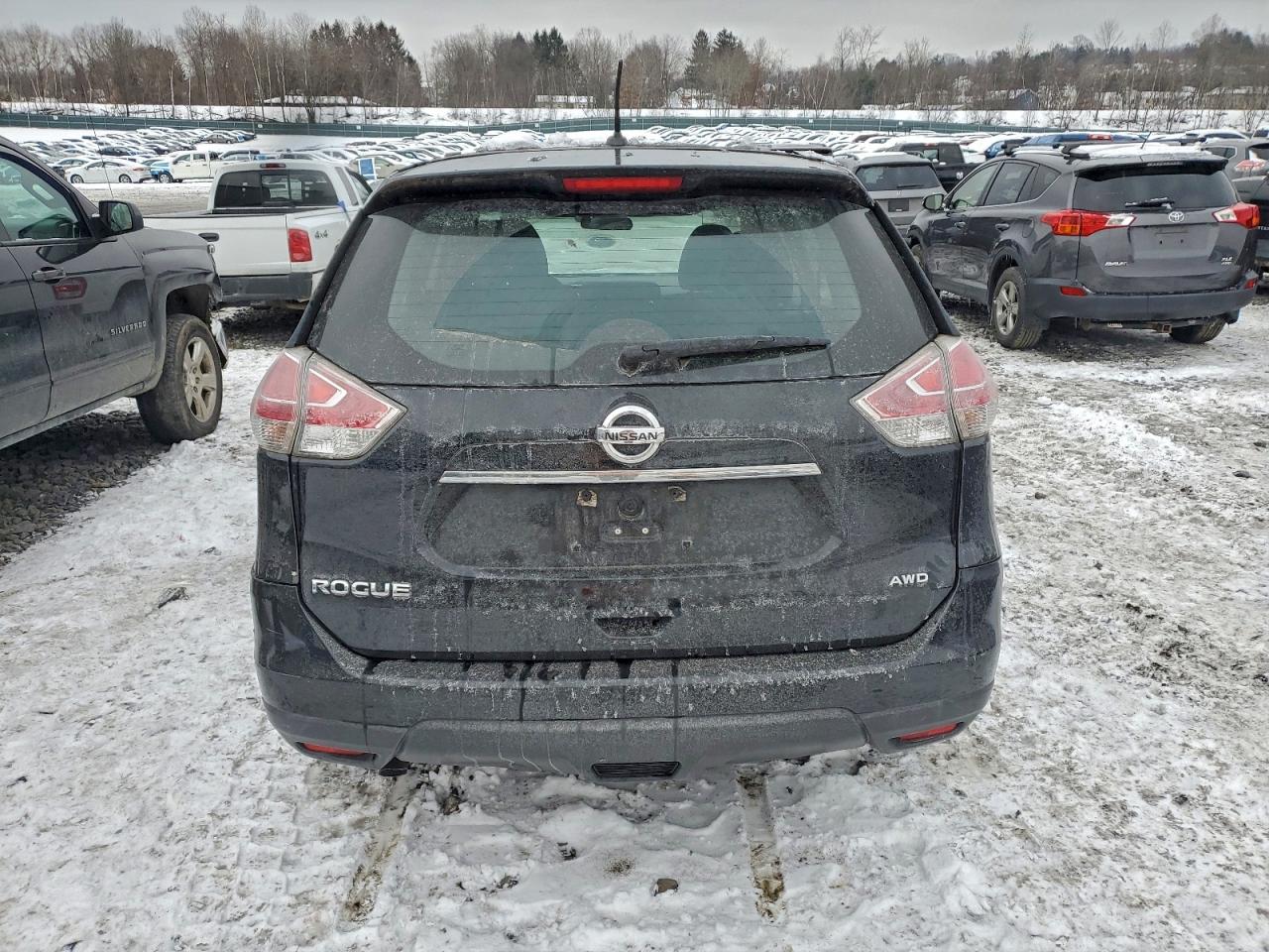 2016 NISSAN ROGUE S photo 6