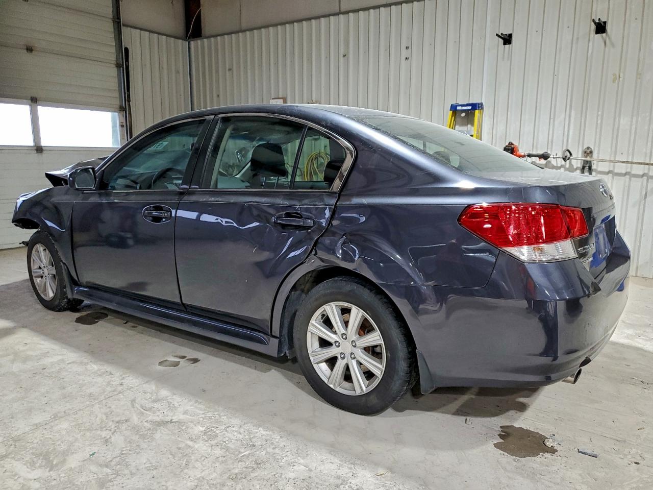 2011 SUBARU LEGACY 2.5I PREMIUM photo 2