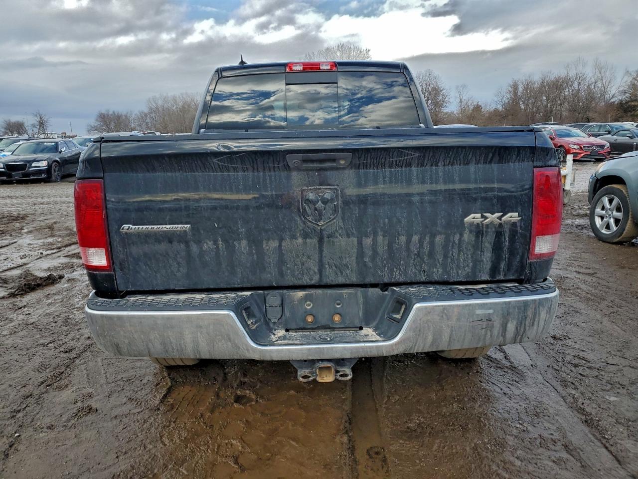 2015 RAM 1500 SLT photo 6