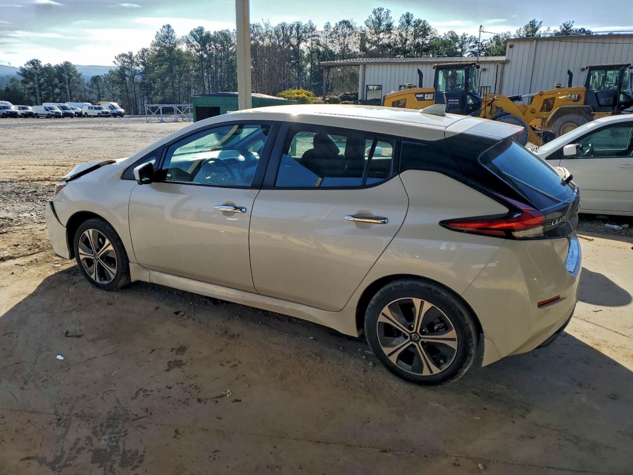 2020 NISSAN LEAF SV PLUS photo 3