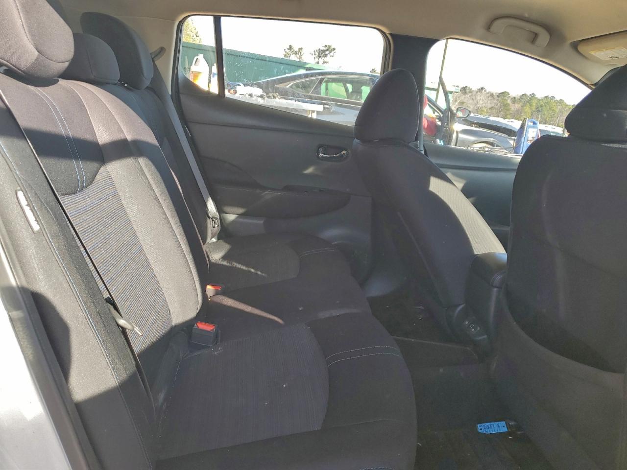 2020 NISSAN LEAF SV PLUS photo 19