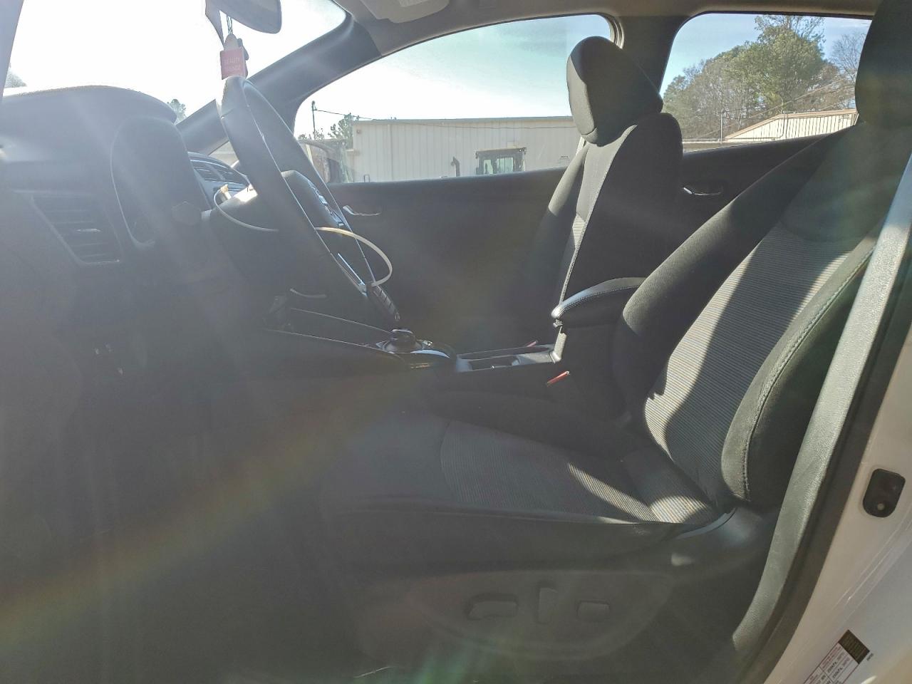 2020 NISSAN LEAF SV PLUS photo 13