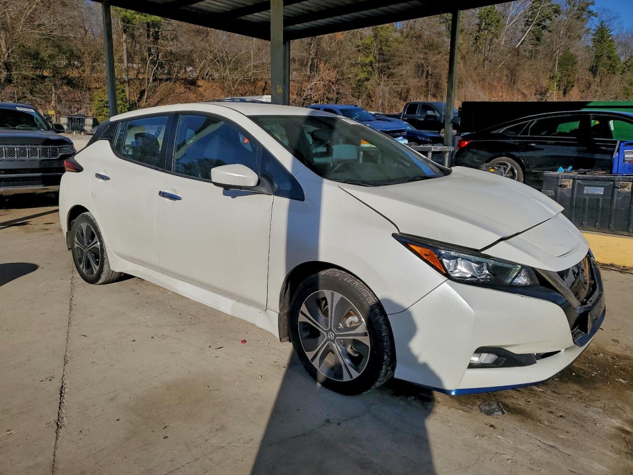 2020 NISSAN LEAF SV PLUS photo 7