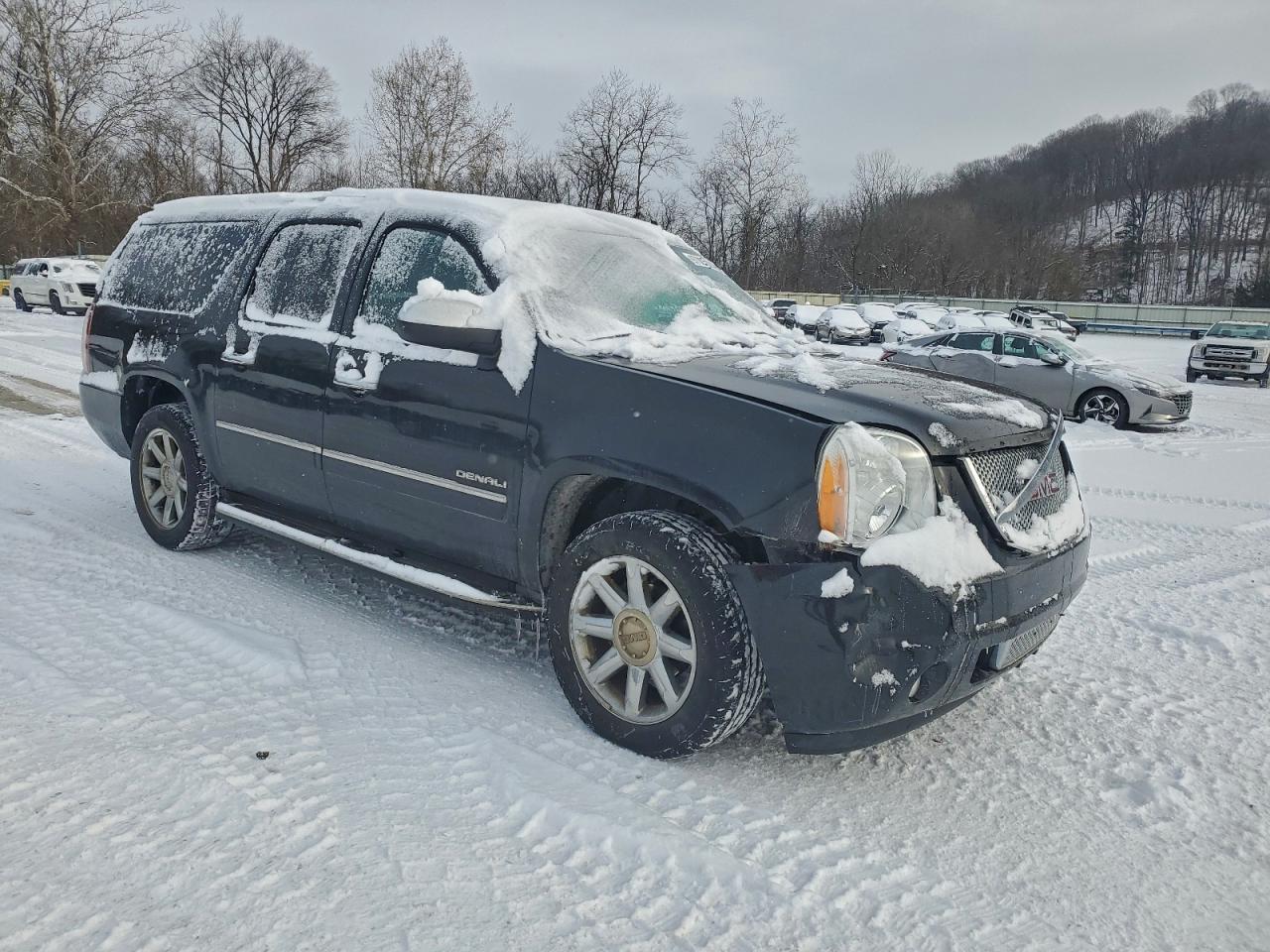 2011 GMC YUKON XL DENALI photo 4
