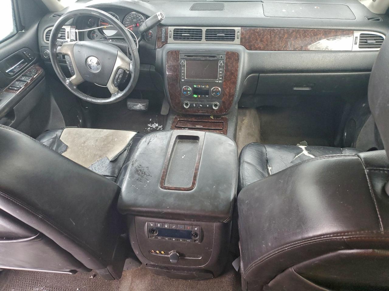 2011 GMC YUKON XL DENALI photo 8