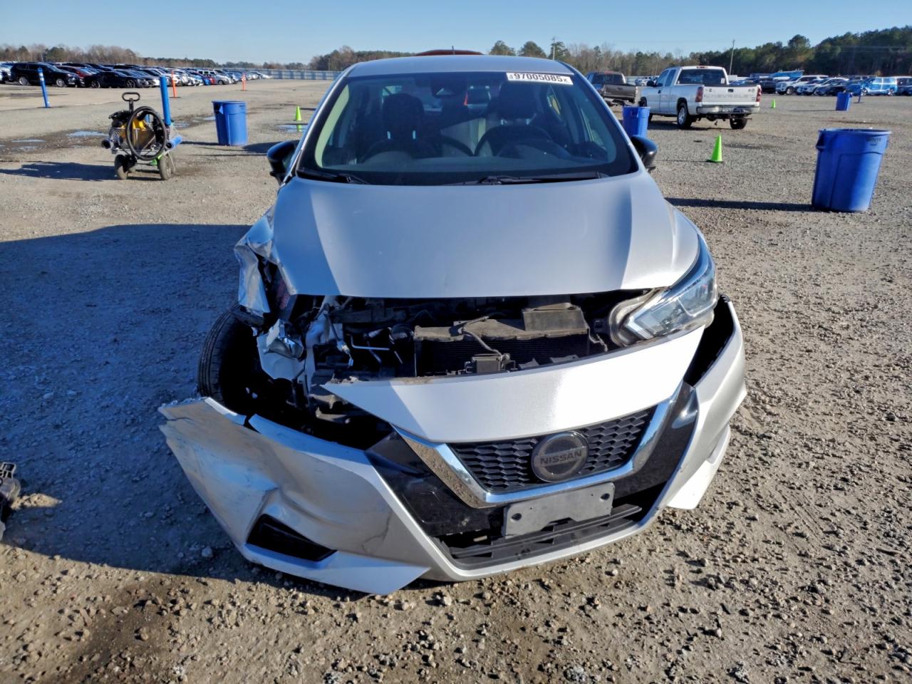 2020 NISSAN VERSA S photo 9